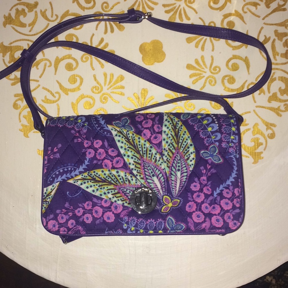 NWT Vera Bradley Turnlock Crossbody- Batik Leaves